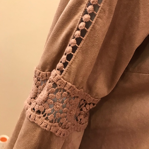 New Directions Faux Suede Brown Top Womens Plus Size 0X XL Bell Sleeve Retro - Picture 3 of 15